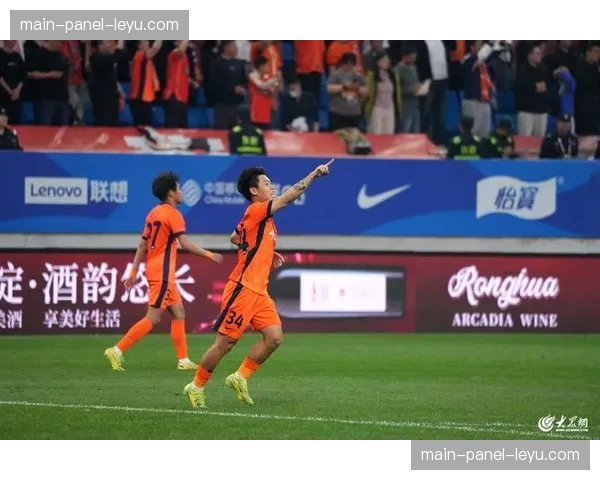 山东泰山迎战青岛西海岸：齐鲁德比再上演，泰山寻求主场反弹